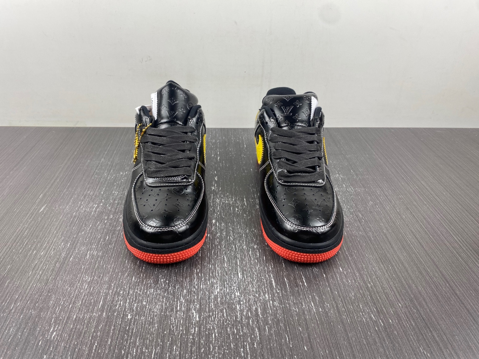 lvt x nike air force1