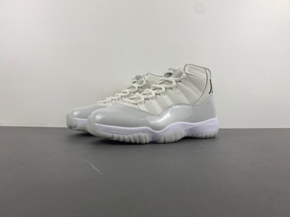 Air Jordan 11 “Grand Finale” (Sail) AR0715-110