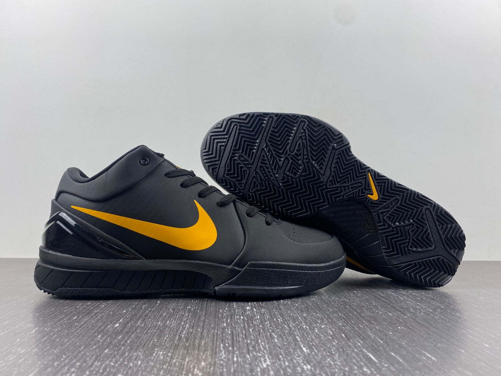nike kobe 4 protro “black gold” fq3544-001