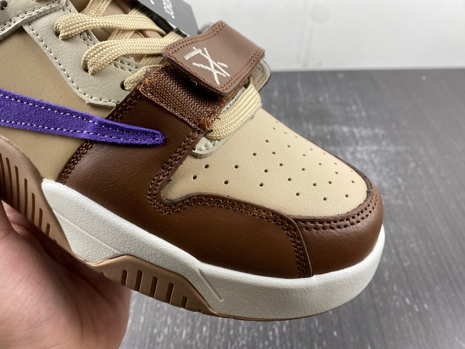 travis scott x jordan cut the check