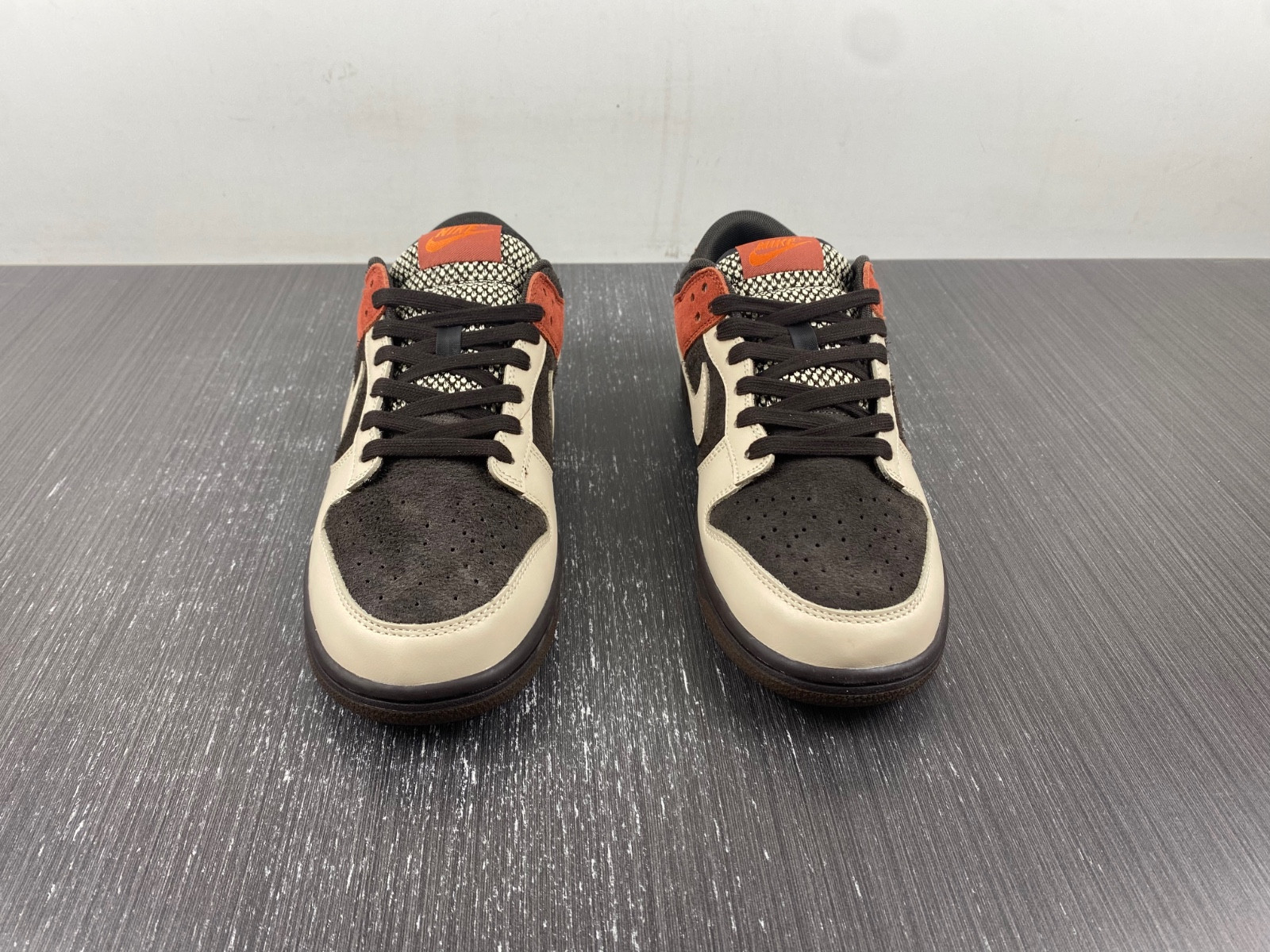 nike dunk low "red panda" fv0305-200