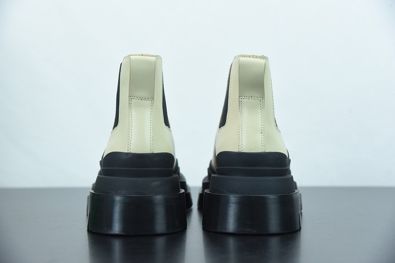 Bo*te*ga ve*ne*ta sneaker