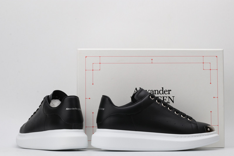 alexer mceen sneakers