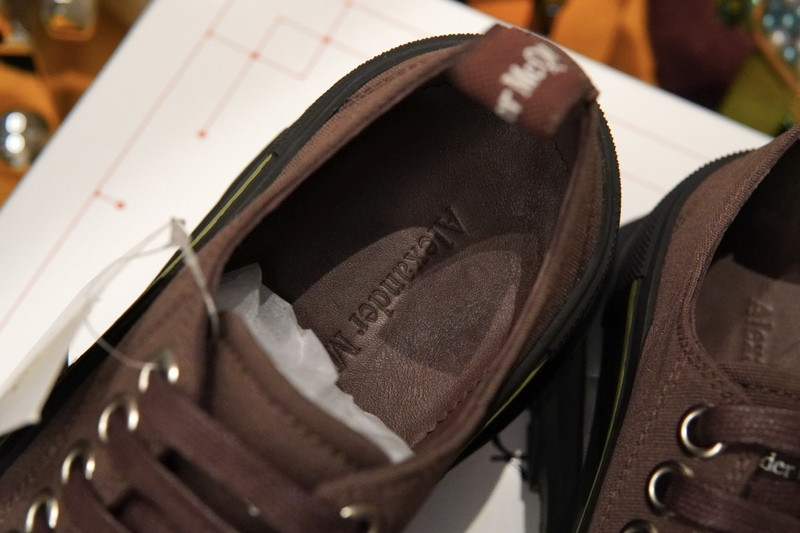 alexer mceen sneakers