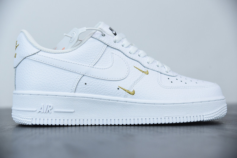 nike air force 1 ''07 lx ''chrome swhes white'' ct1989-100
