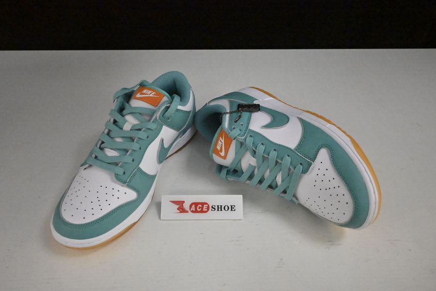 nike dunk low turquoise green orange dv2190-100