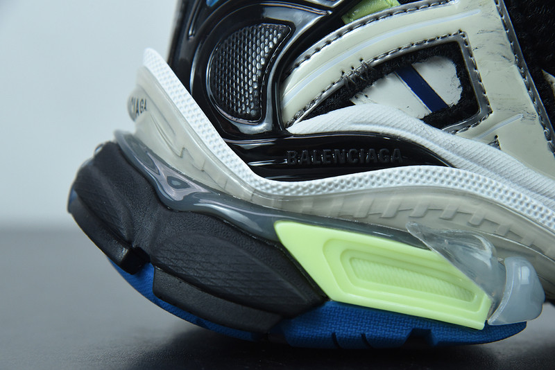 Ba*len*cia*ga runner sneaker