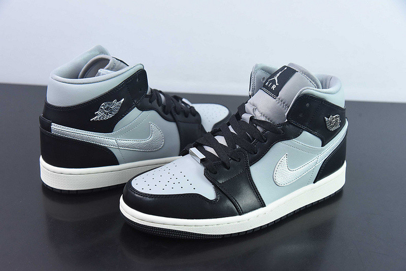 air jordan 1 mid “black chrome” fb9892-002
