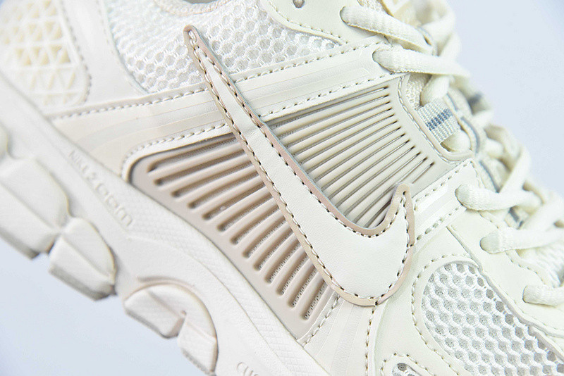 nike zoom vomero 5 "tan/sail" fq6868-111