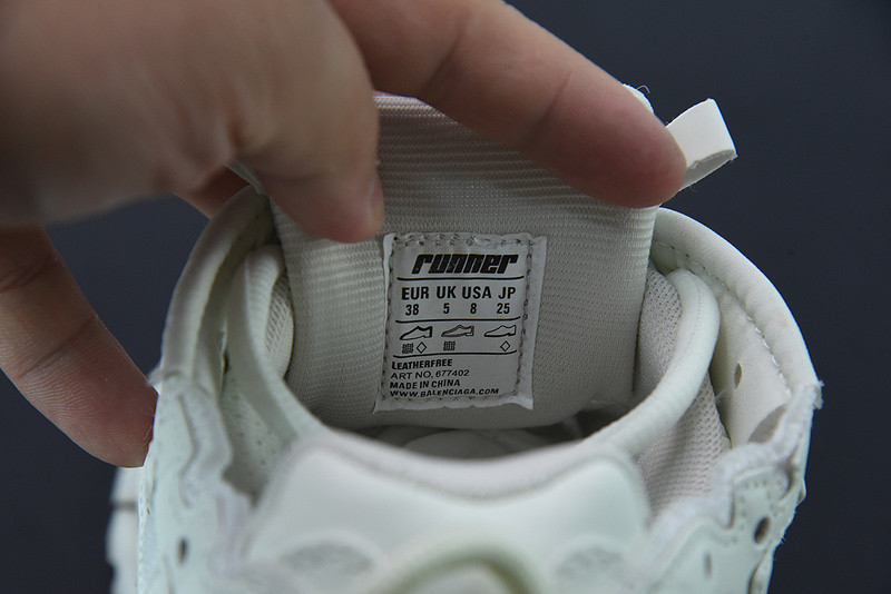 Ba*len*cia*ga runner sneaker