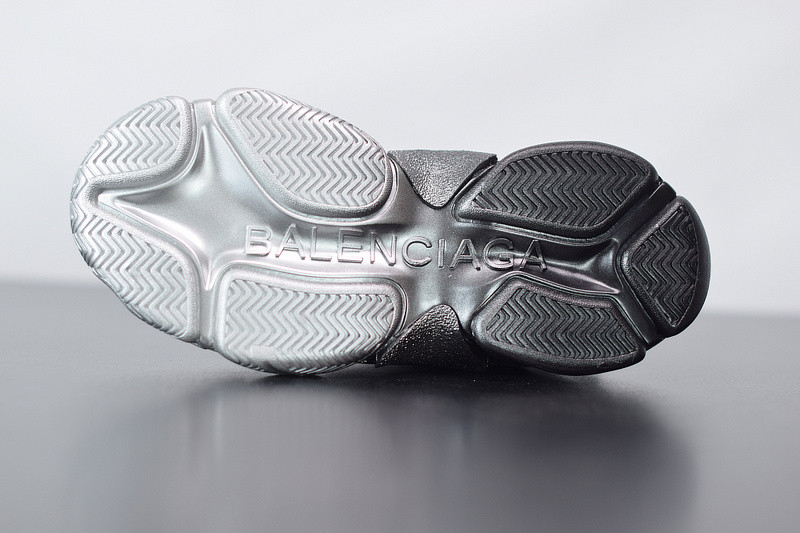 bc triple s trainer 483546 w06f1 0841