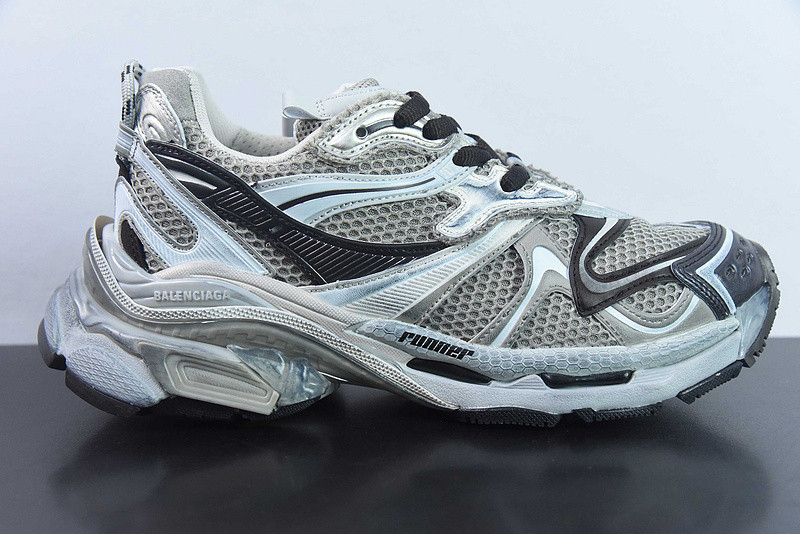 Ba*len*cia*ga runner sneaker