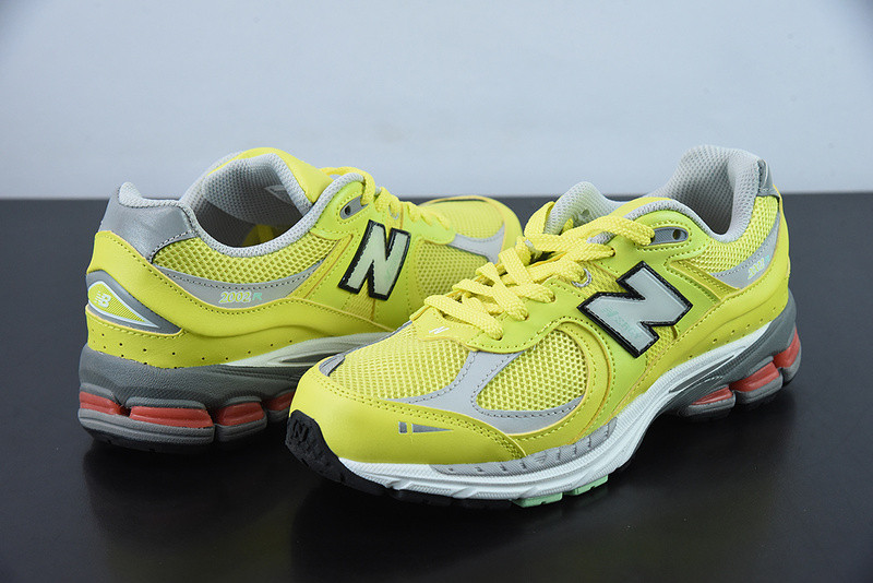 new balance sneaker