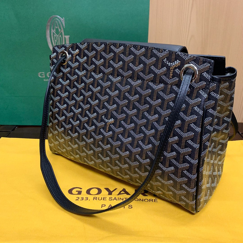GOYARD PURSE