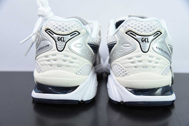 As*ic*s gel kayano 14 