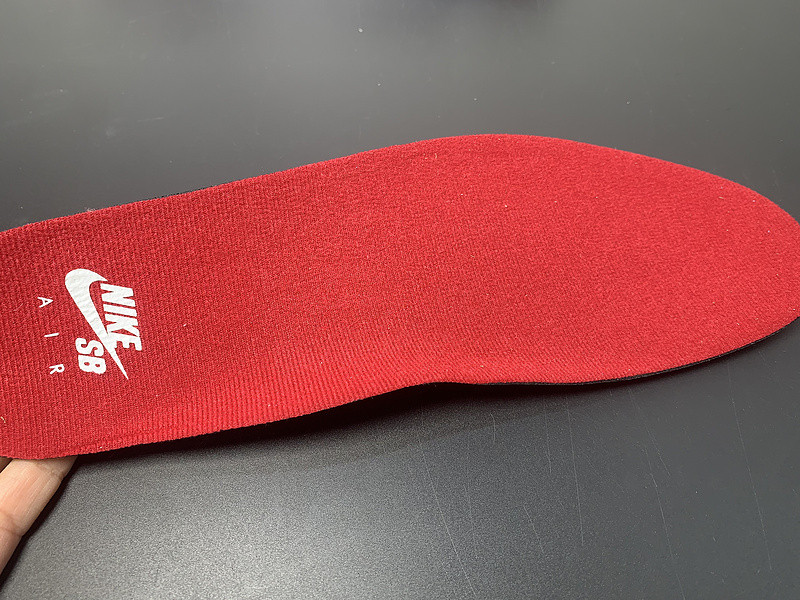 Nike SB x Air Jordan 4 “Black WHite” DR5415-100-3