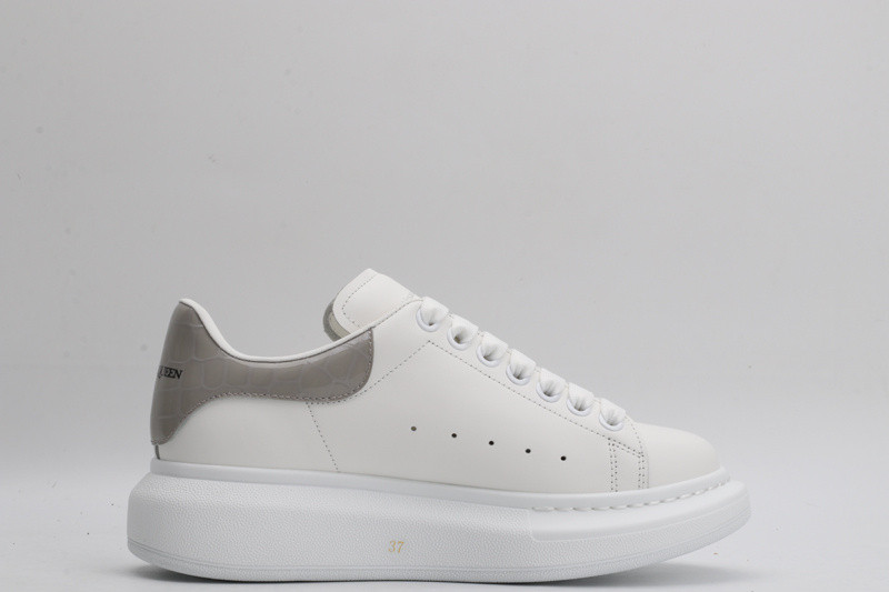 alexer mceen sneakers