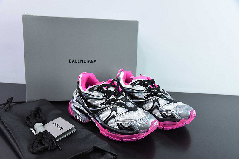 Ba*len*cia*ga runner sneaker