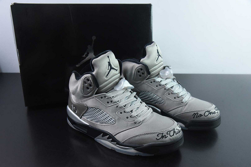 Air Jordan 5 Wings Medium Grey / Black IO2038-001