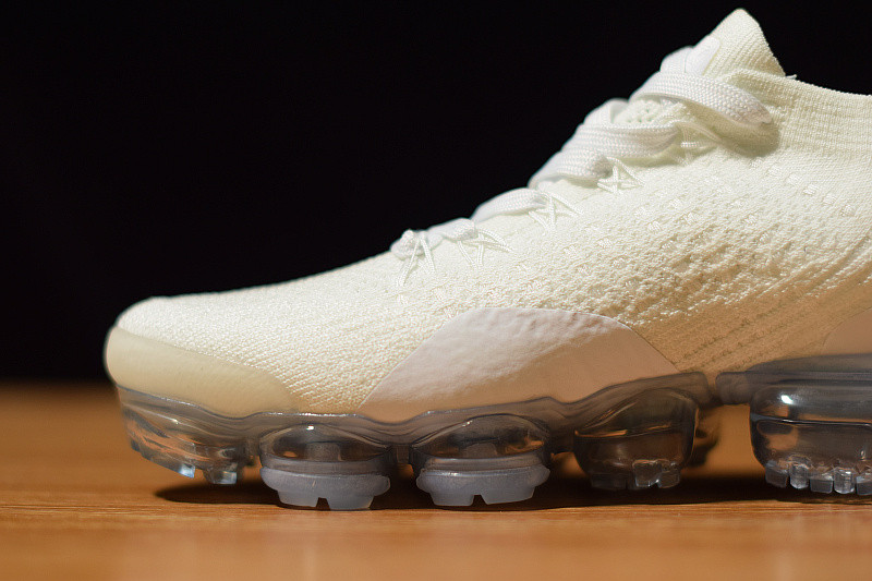 nike air vapormax flyknit 2 white pure platinum 942842-100